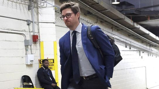 Source: Dubas, Crosby met at practice facility late Tuesday night taken at PPG Paints Arena (Penguins)